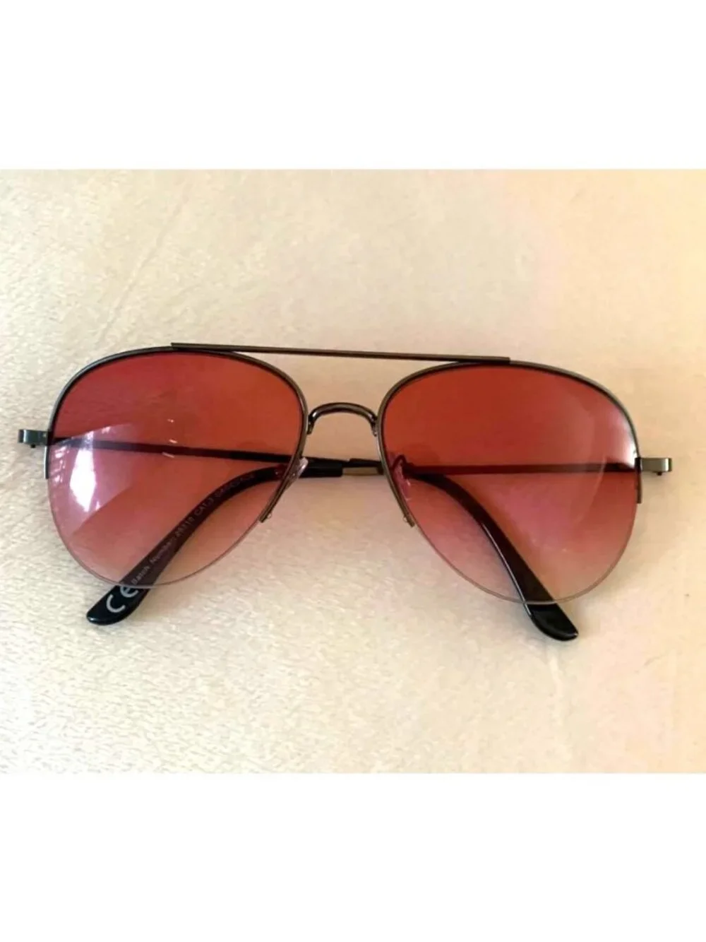 Aviator Style Sunglasses With Black Frame & Pink Gradient Lens Unisex